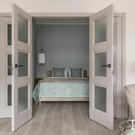 Marc & Spacious And Bright Apartament *